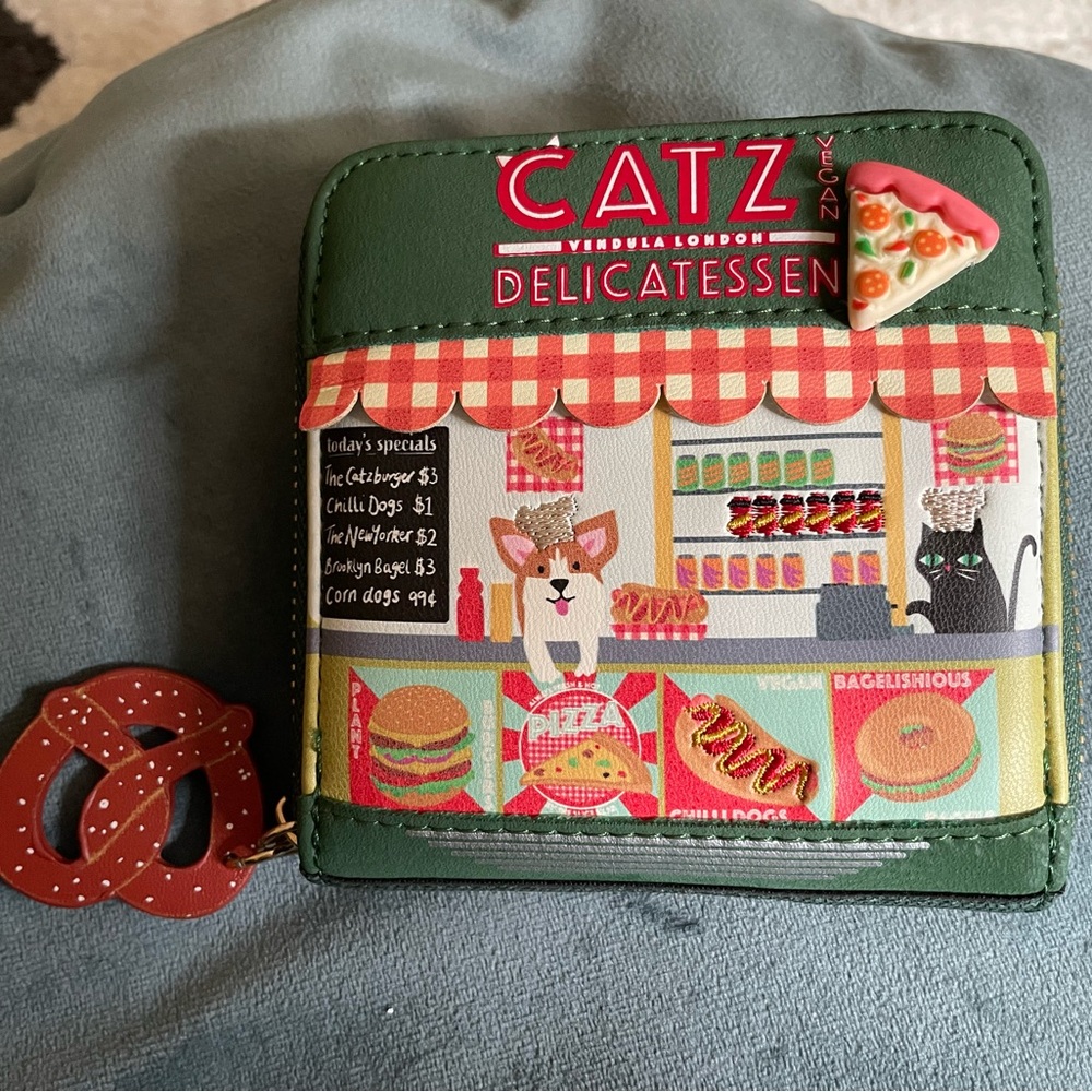 Vendula London New York Catz Delicatessen Pizza Zip Around Small Wallet